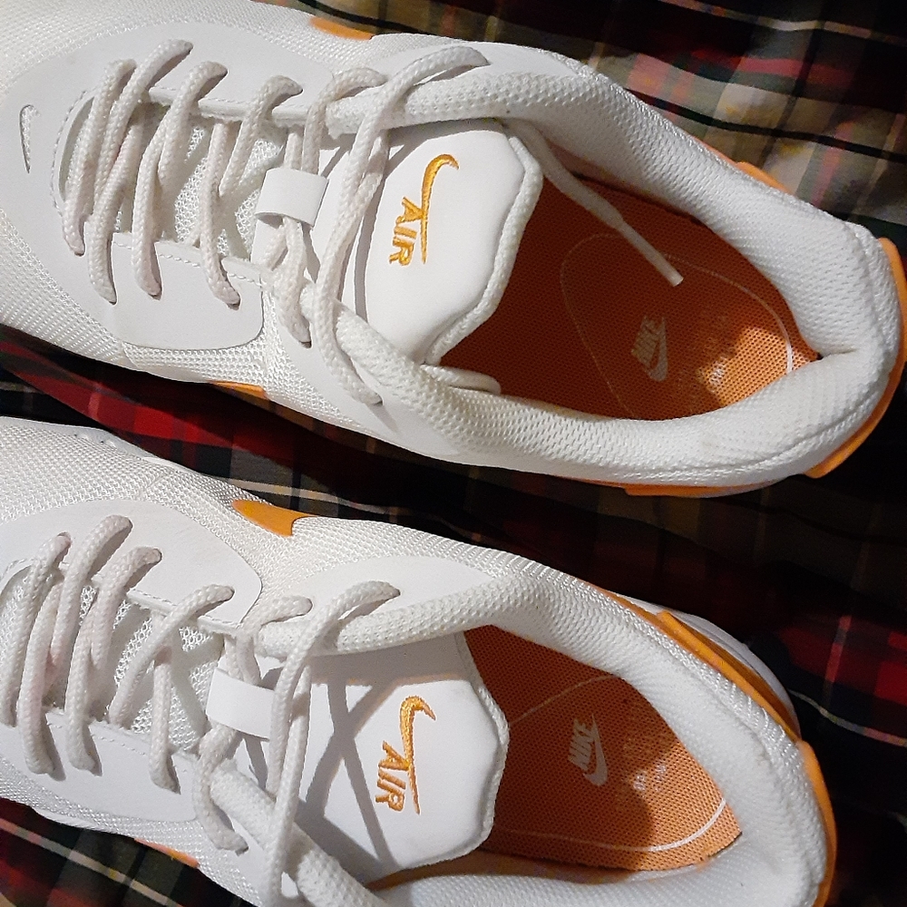 Nike air max